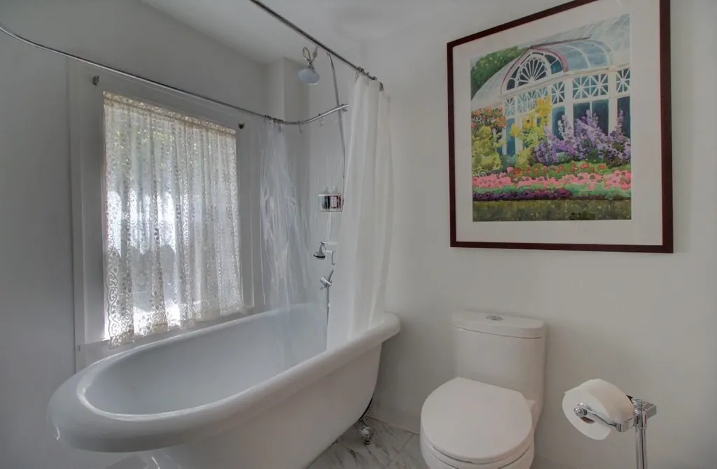 2517 Main Street Isle La Motte VT 05463