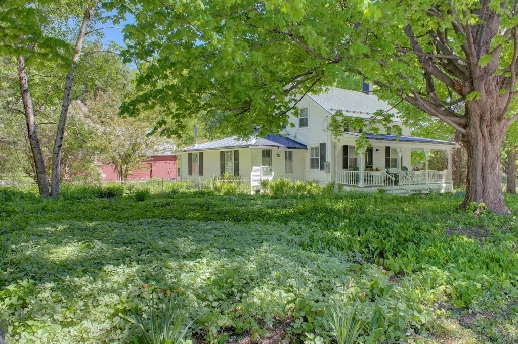 2517 Main Street Isle La Motte VT 05463