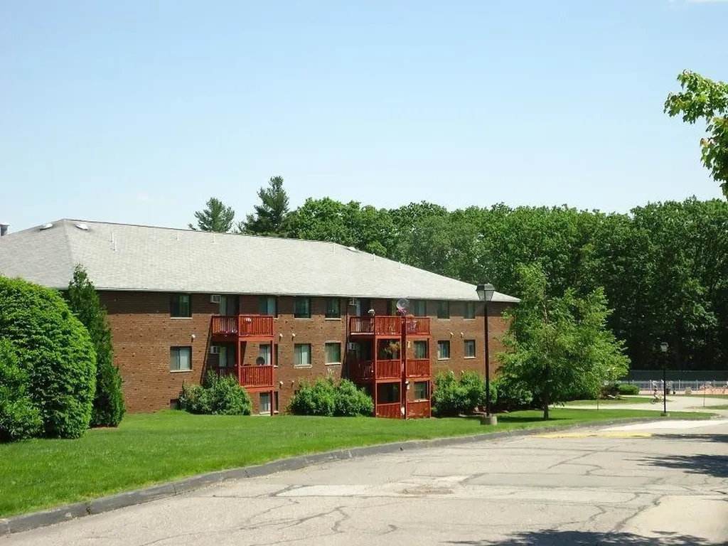 95 Powers Street Milford NH 03055