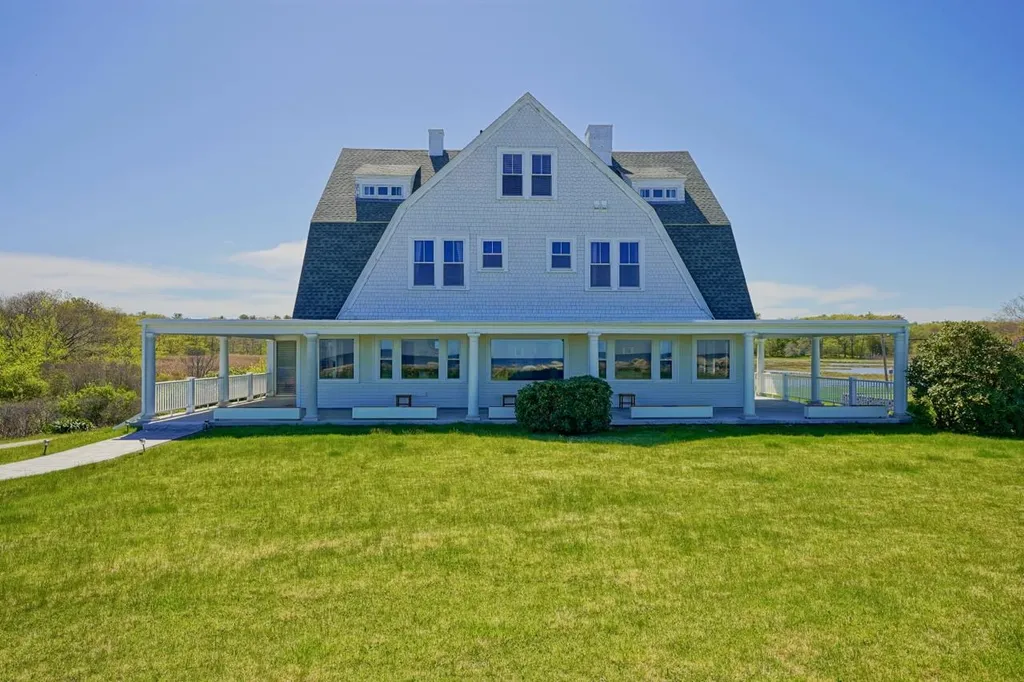 88 Ocean Boulevard North Hampton NH 03862