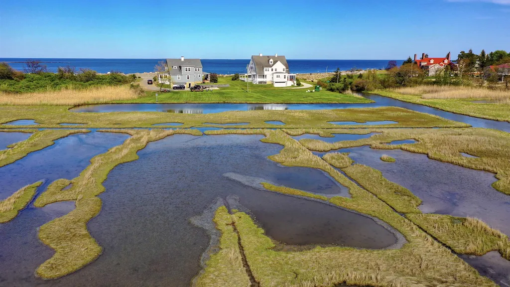 88 Ocean Boulevard North Hampton NH 03862