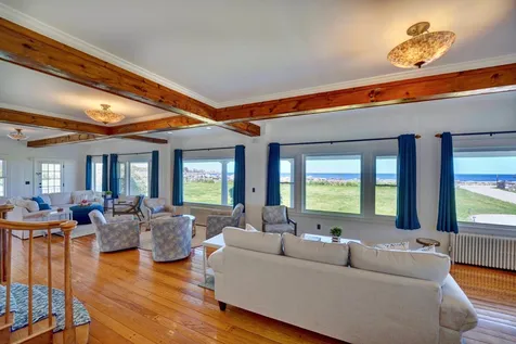 88 Ocean Boulevard North Hampton NH 03862