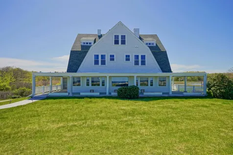 88 Ocean Boulevard North Hampton NH 03862