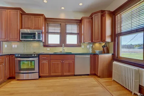 88 Ocean Boulevard North Hampton NH 03862