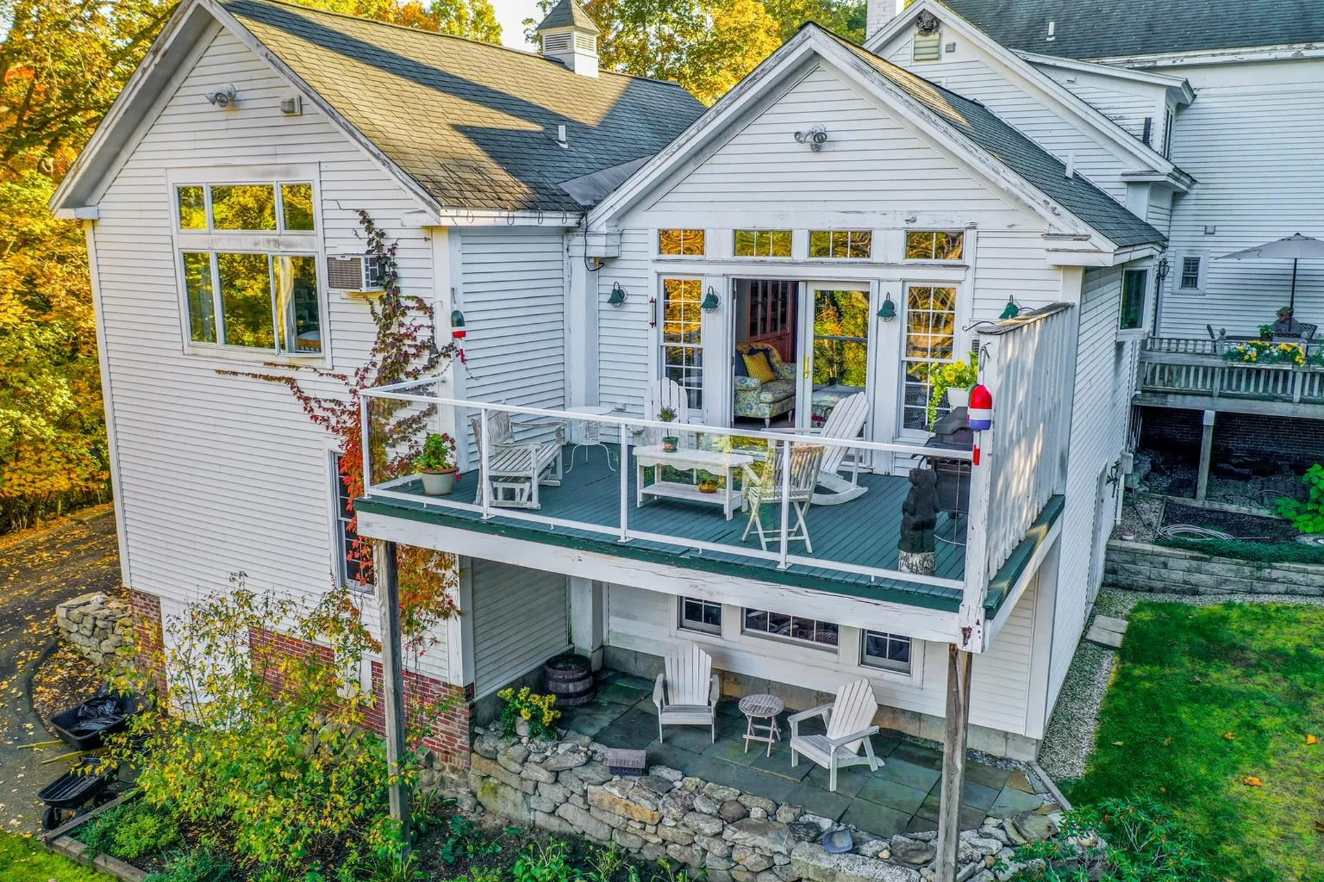 123 North Main Street Wolfeboro NH 03894