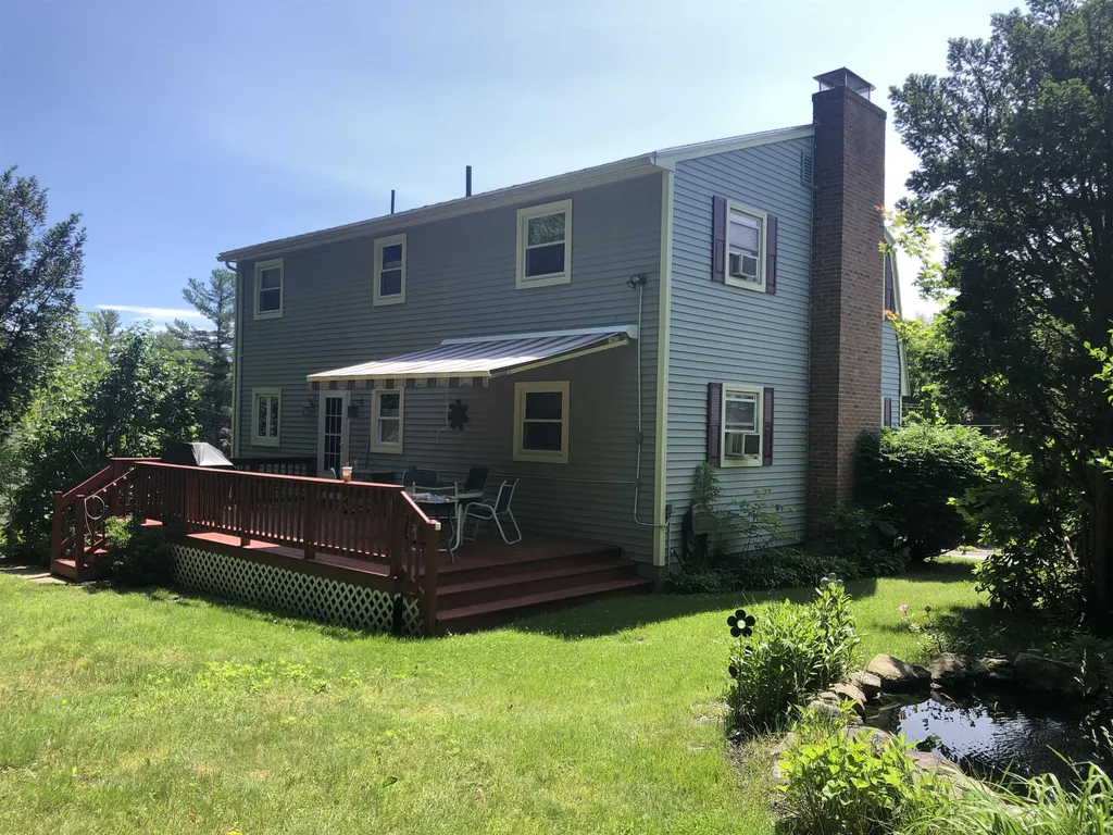 19 Dyson Drive Salem NH 03079