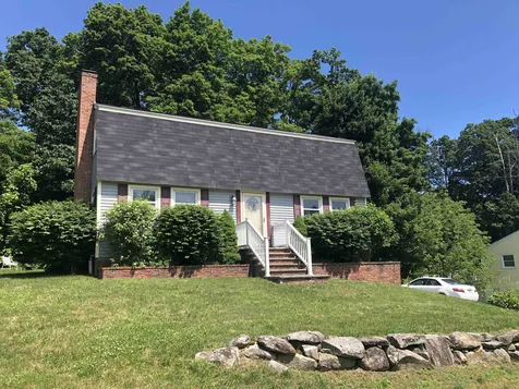 19 Dyson Drive Salem NH 03079