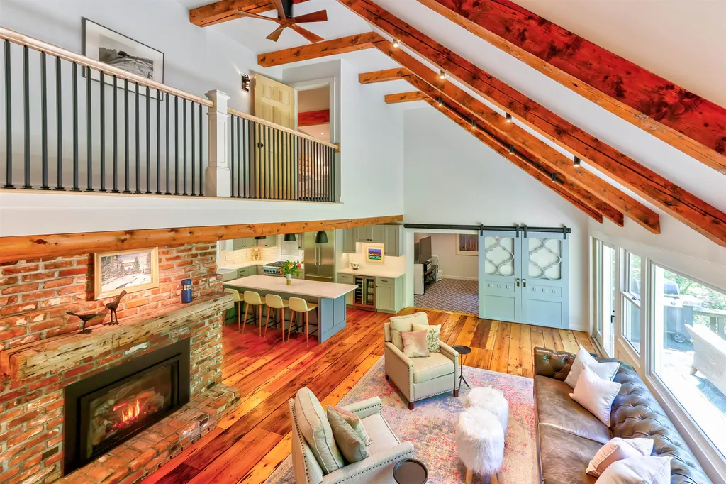 47 Hollow View Road Stowe VT 05672