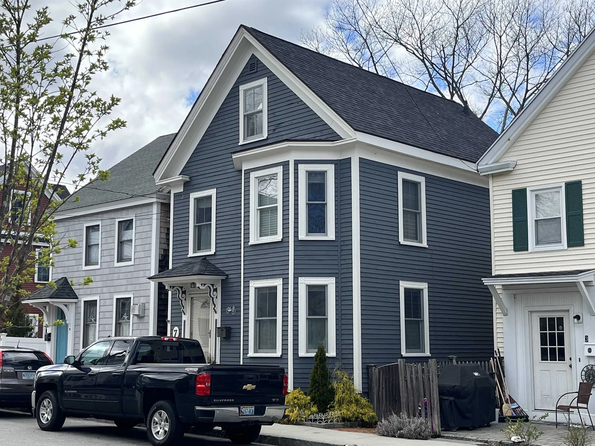 7 Mcdonough Street Portsmouth NH 03801
