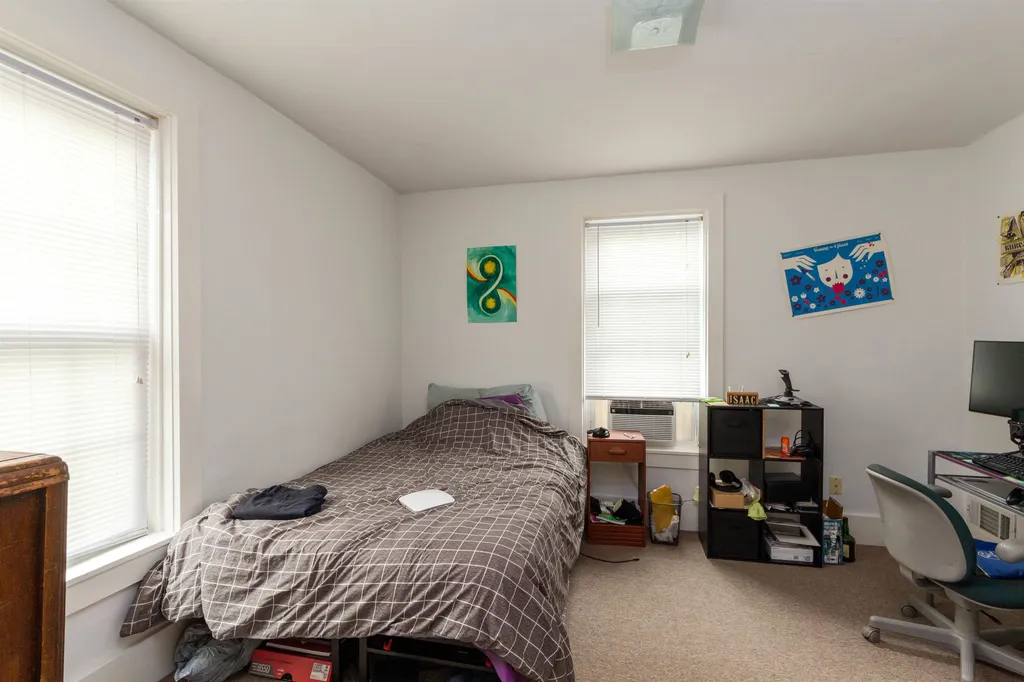 28 Munsill Avenue Bristol VT 05443