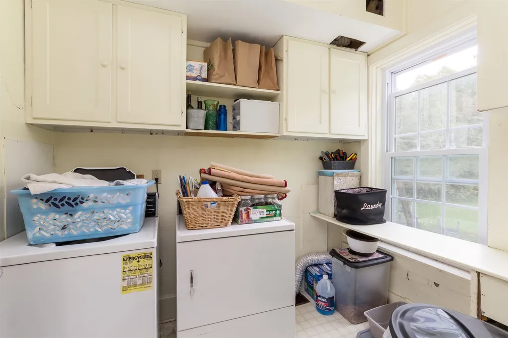28 Munsill Avenue Bristol VT 05443