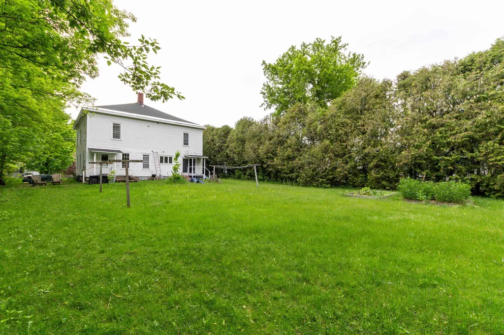 28 Munsill Avenue Bristol VT 05443