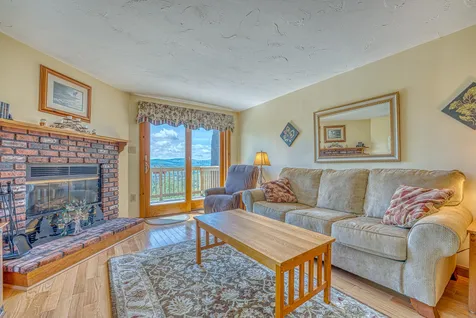 182 Pinnacle Road Campton NH 03223