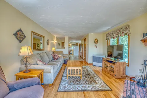 182 Pinnacle Road Campton NH 03223