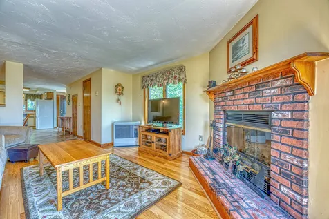 182 Pinnacle Road Campton NH 03223