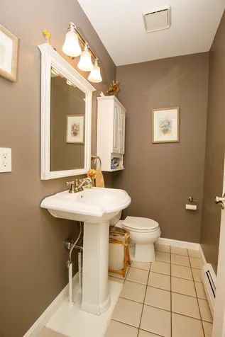 9 Adams Court South Burlington VT 05403