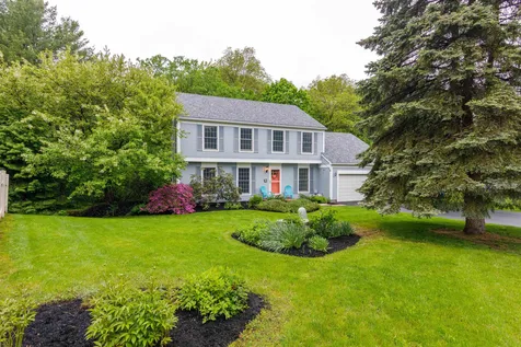 9 Adams Court South Burlington VT 05403
