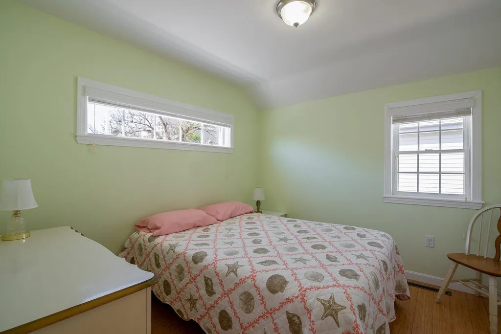 28 Dover Avenue Hampton NH 03842