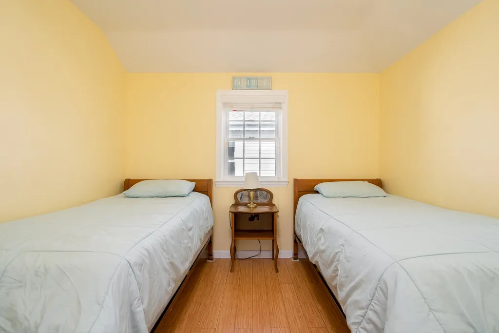 28 Dover Avenue Hampton NH 03842