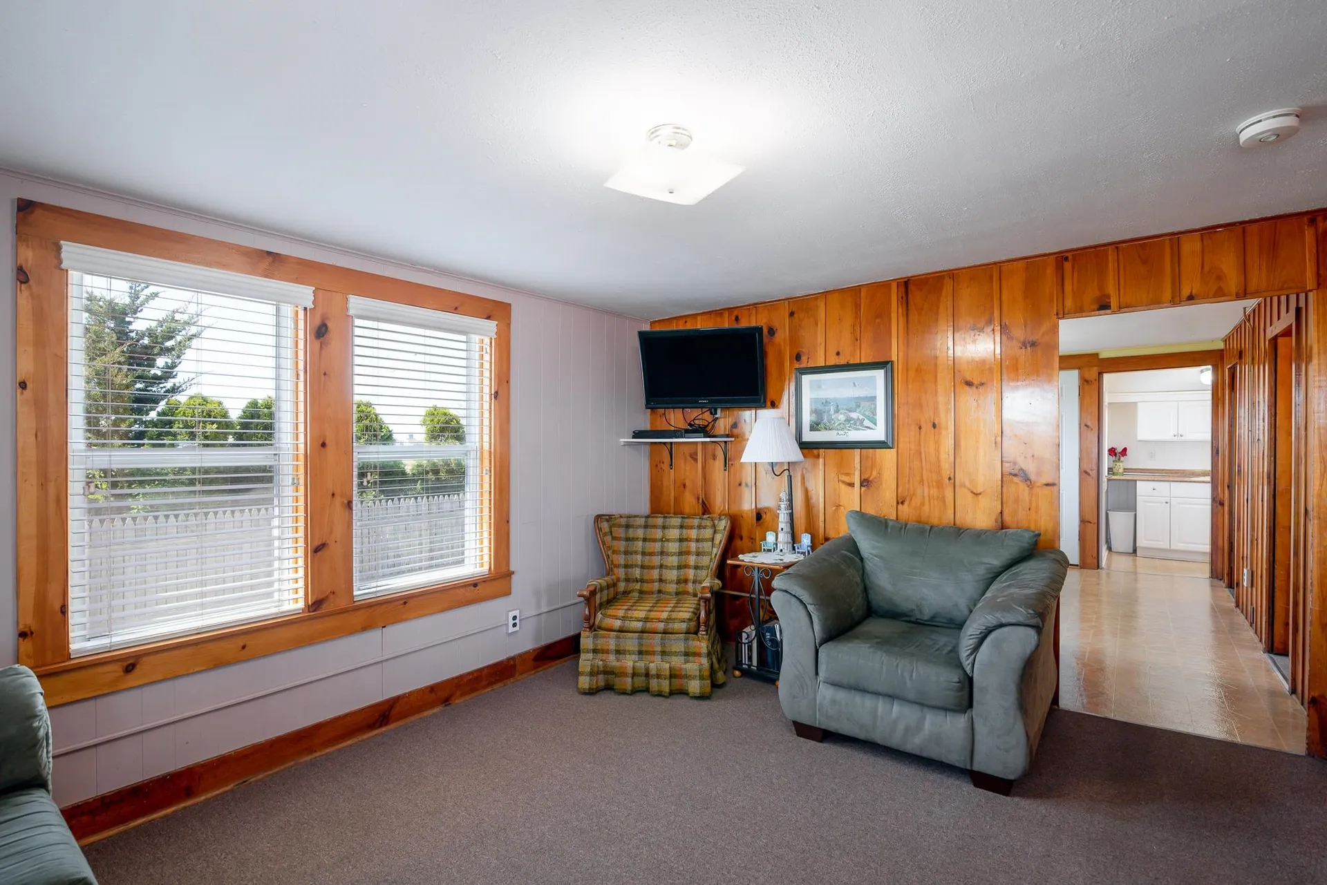 28 Dover Avenue Hampton NH 03842