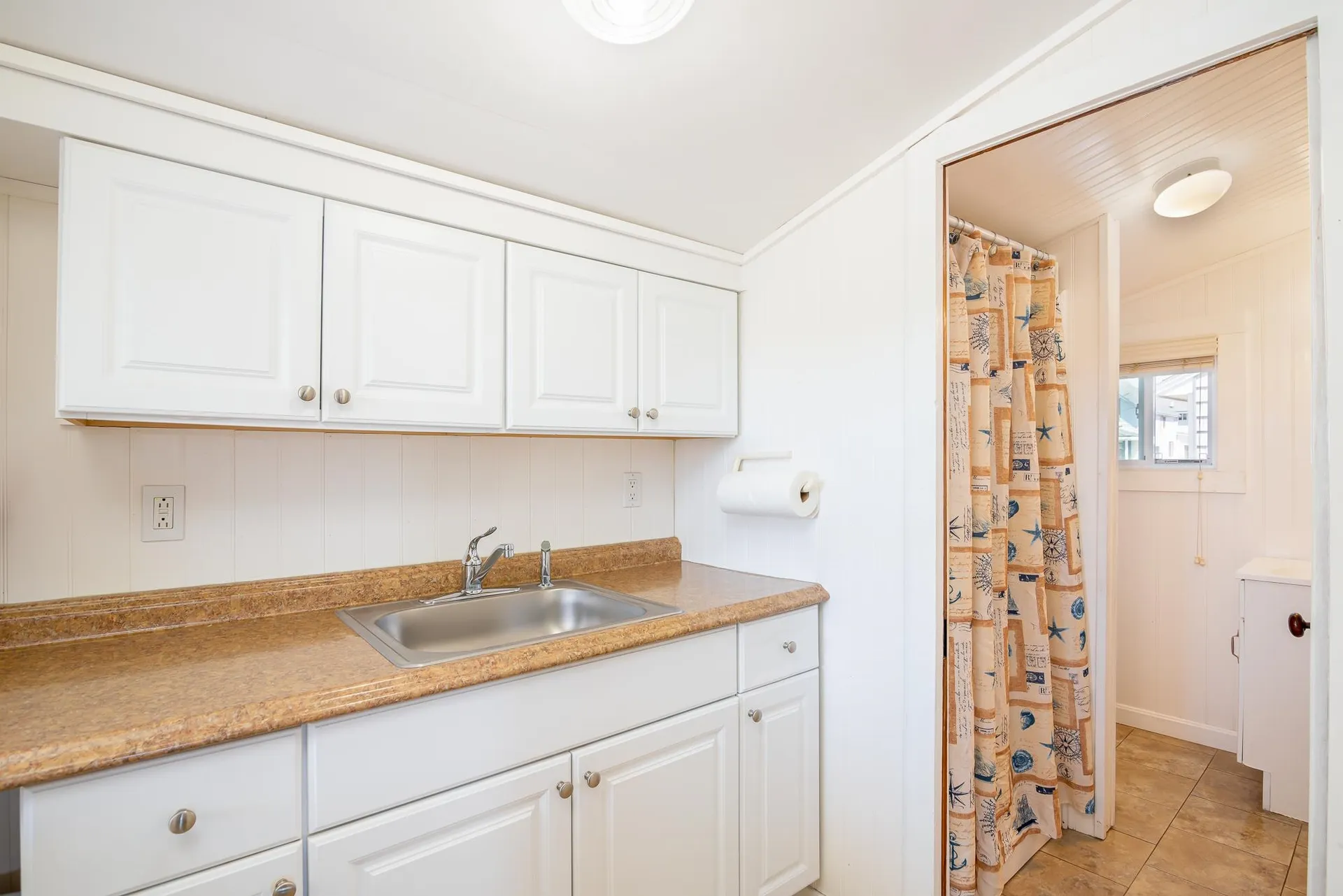 28 Dover Avenue Hampton NH 03842