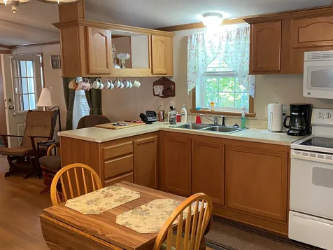 14 Paradise Street Gorham NH 03581