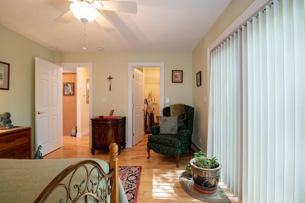 6 Izzy Lane Kittery ME 03904