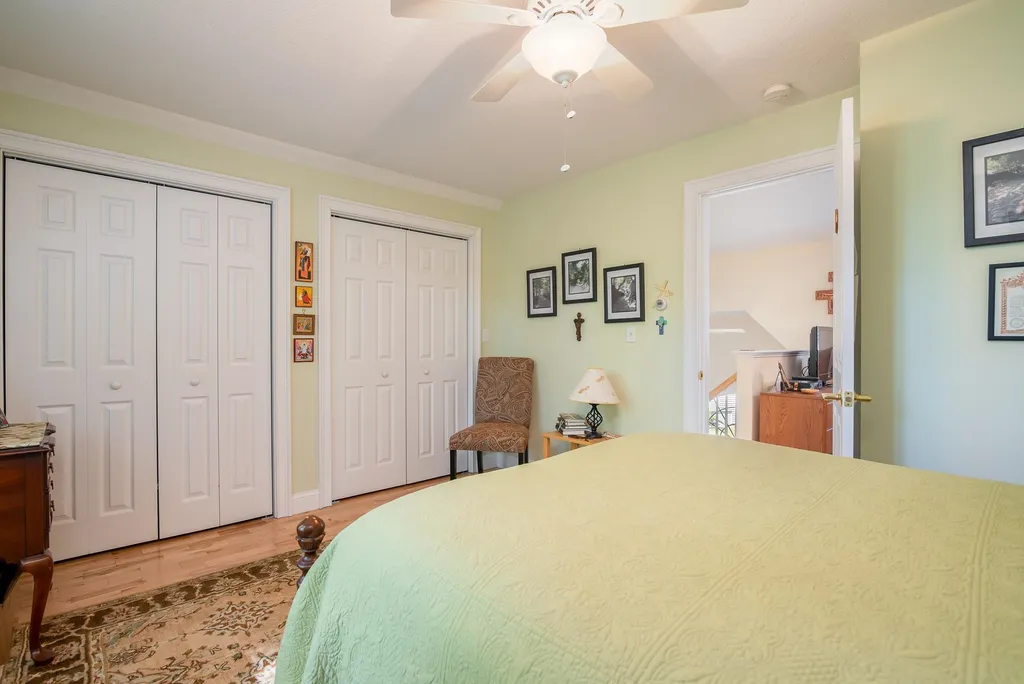 6 Izzy Lane Kittery ME 03904