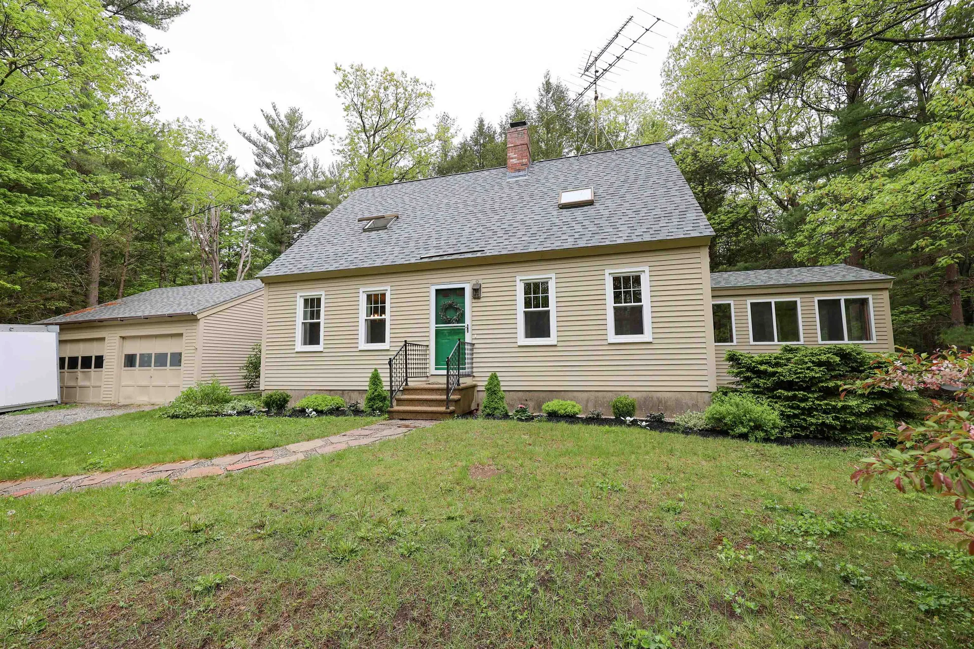 39 Flanders Lane Temple NH 03084