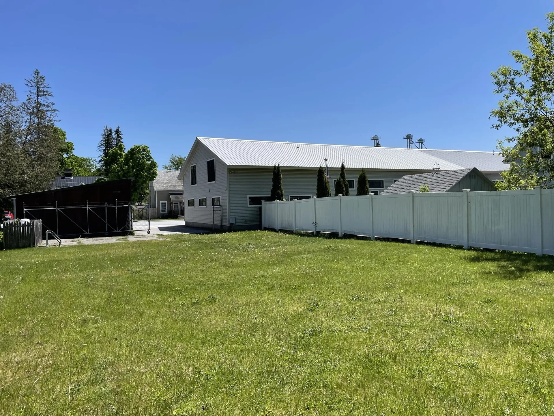 25 Rossiter Street Brandon VT 05733