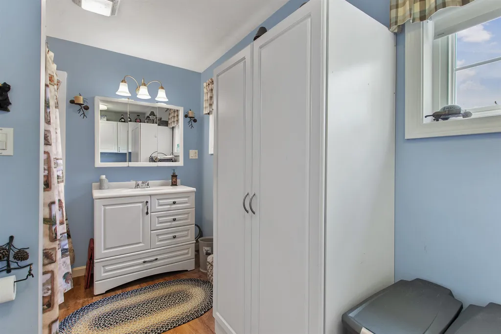 20 Carlson Drive Pittsburg NH 03592