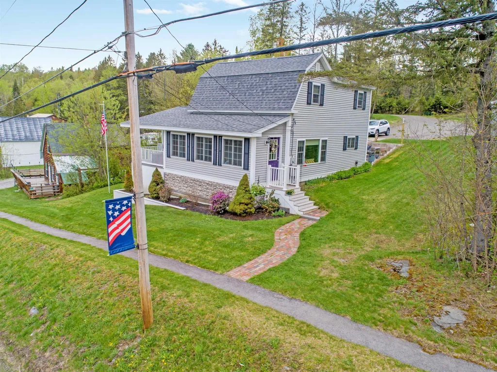 20 Carlson Drive Pittsburg NH 03592