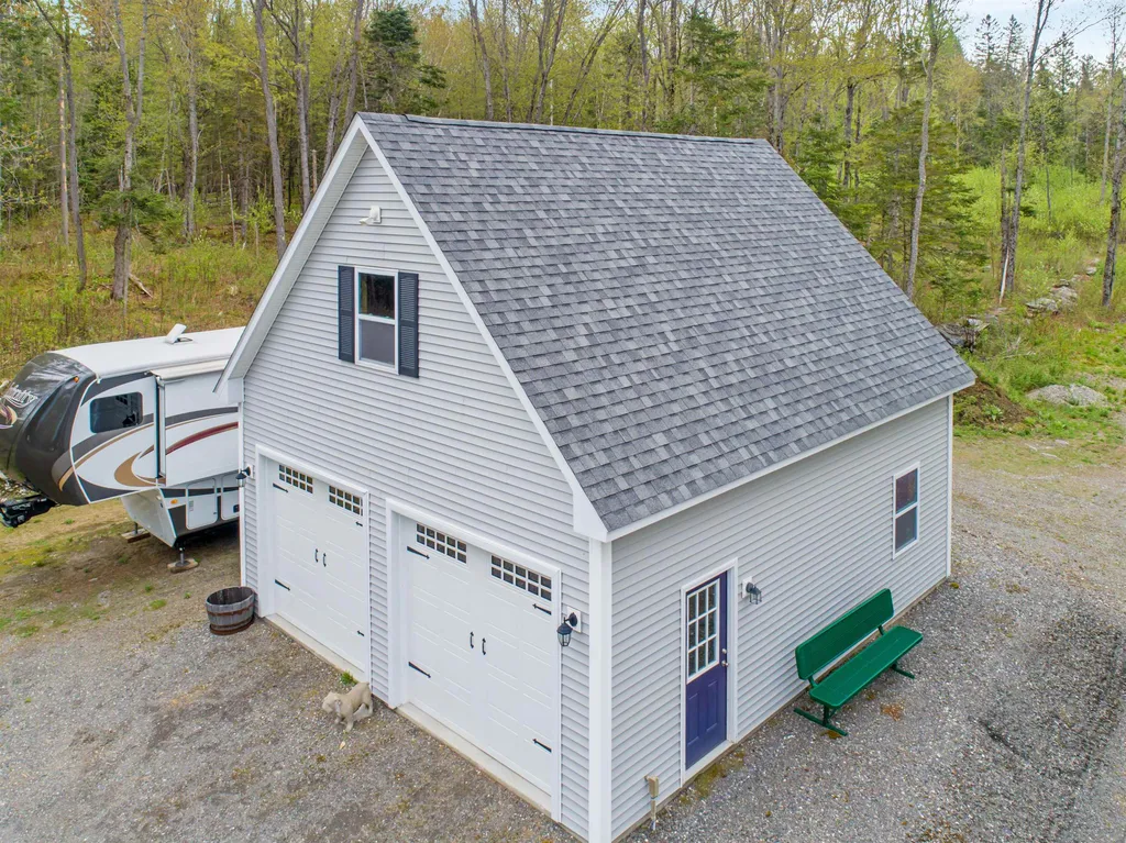 20 Carlson Drive Pittsburg NH 03592
