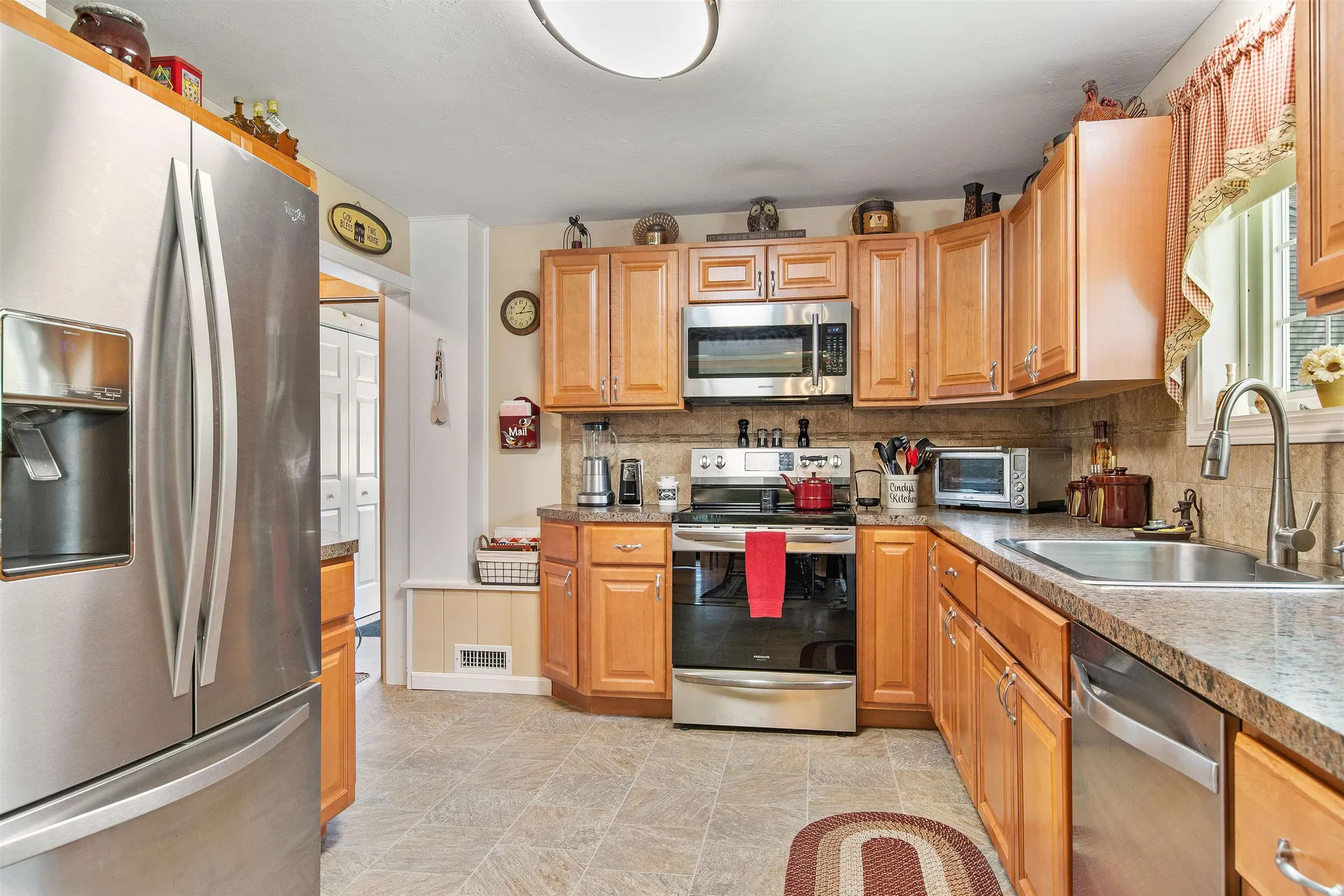 20 Carlson Drive Pittsburg NH 03592