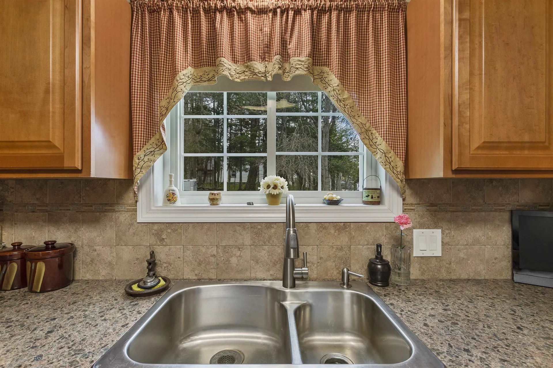 20 Carlson Drive Pittsburg NH 03592