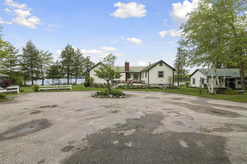 79 & 81 Sunset Point Road Wolfeboro NH 03894