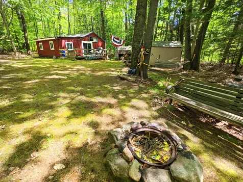 17 Sherwood Forest Drive Canterbury NH 03224
