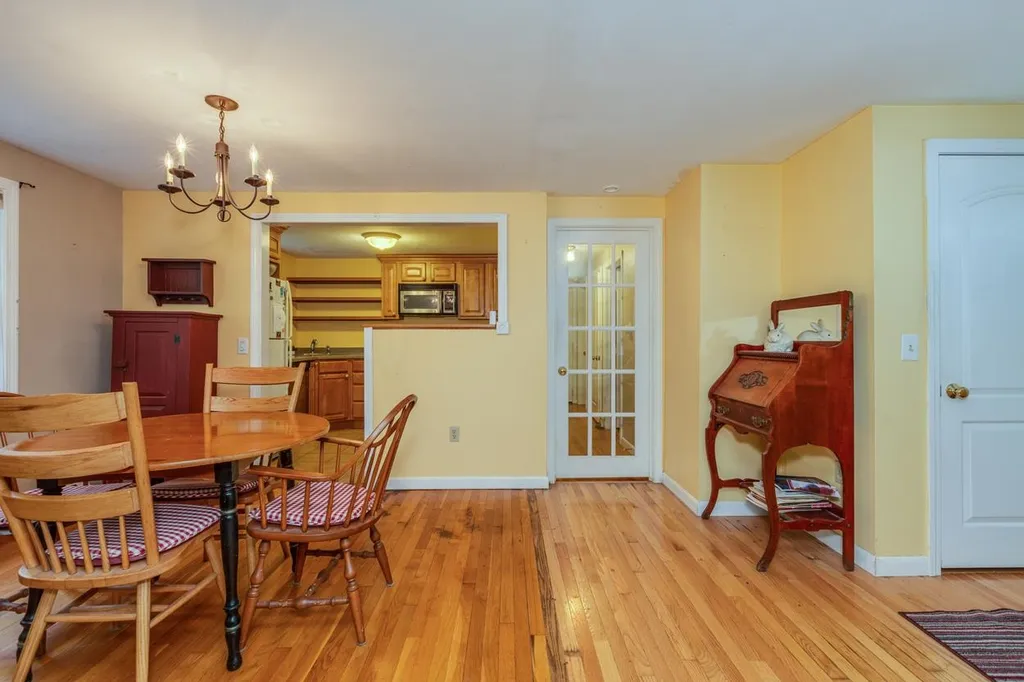 35 Webb Road Peterborough NH 03458