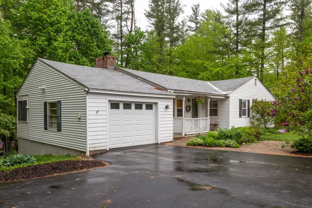 35 Webb Road Peterborough NH 03458