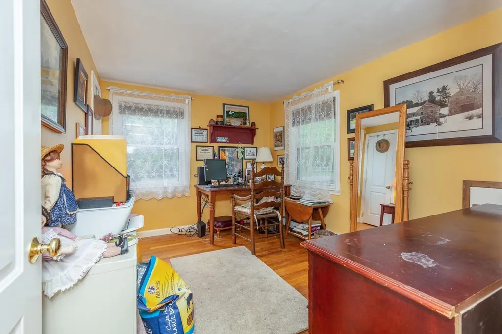 35 Webb Road Peterborough NH 03458
