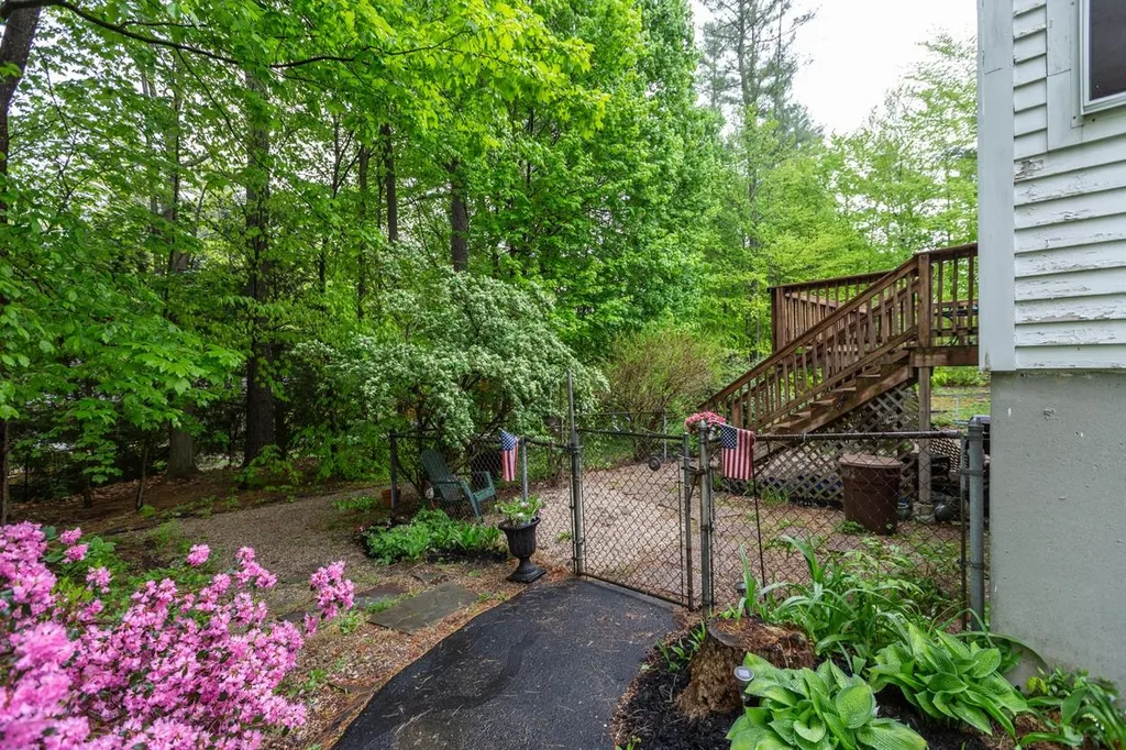 35 Webb Road Peterborough NH 03458