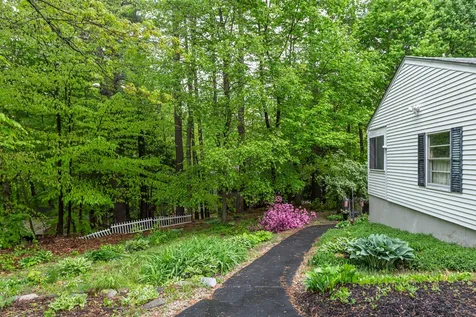 35 Webb Road Peterborough NH 03458