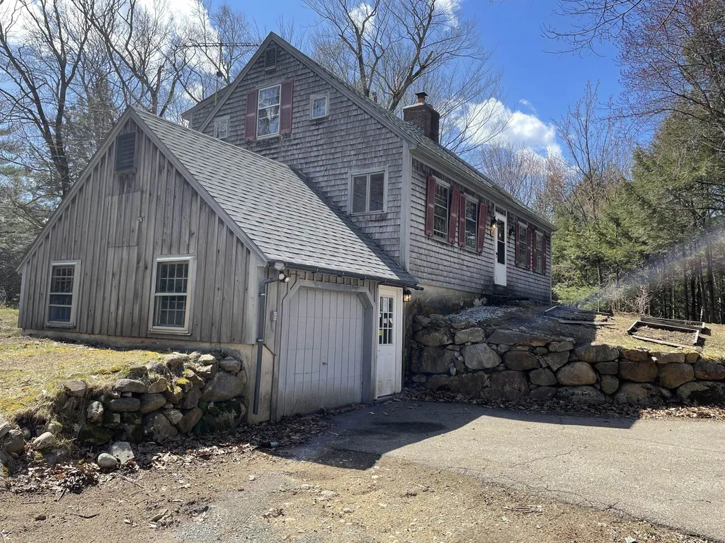 195 Brookwood Park Road Bristol NH 03222