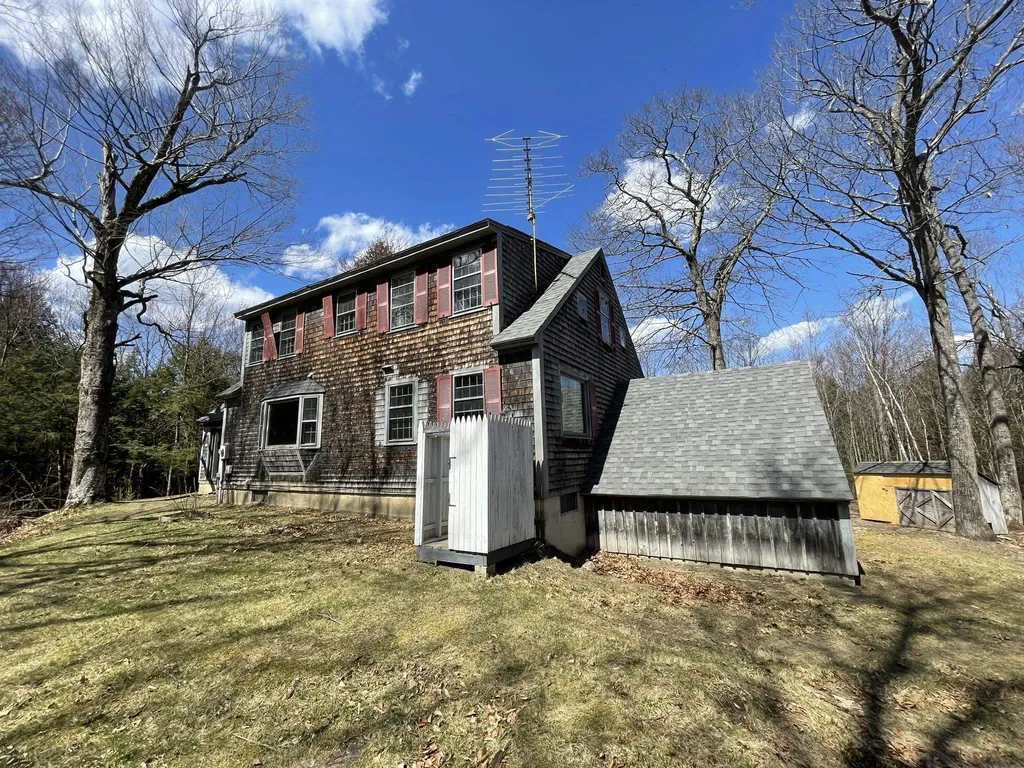 195 Brookwood Park Road Bristol NH 03222