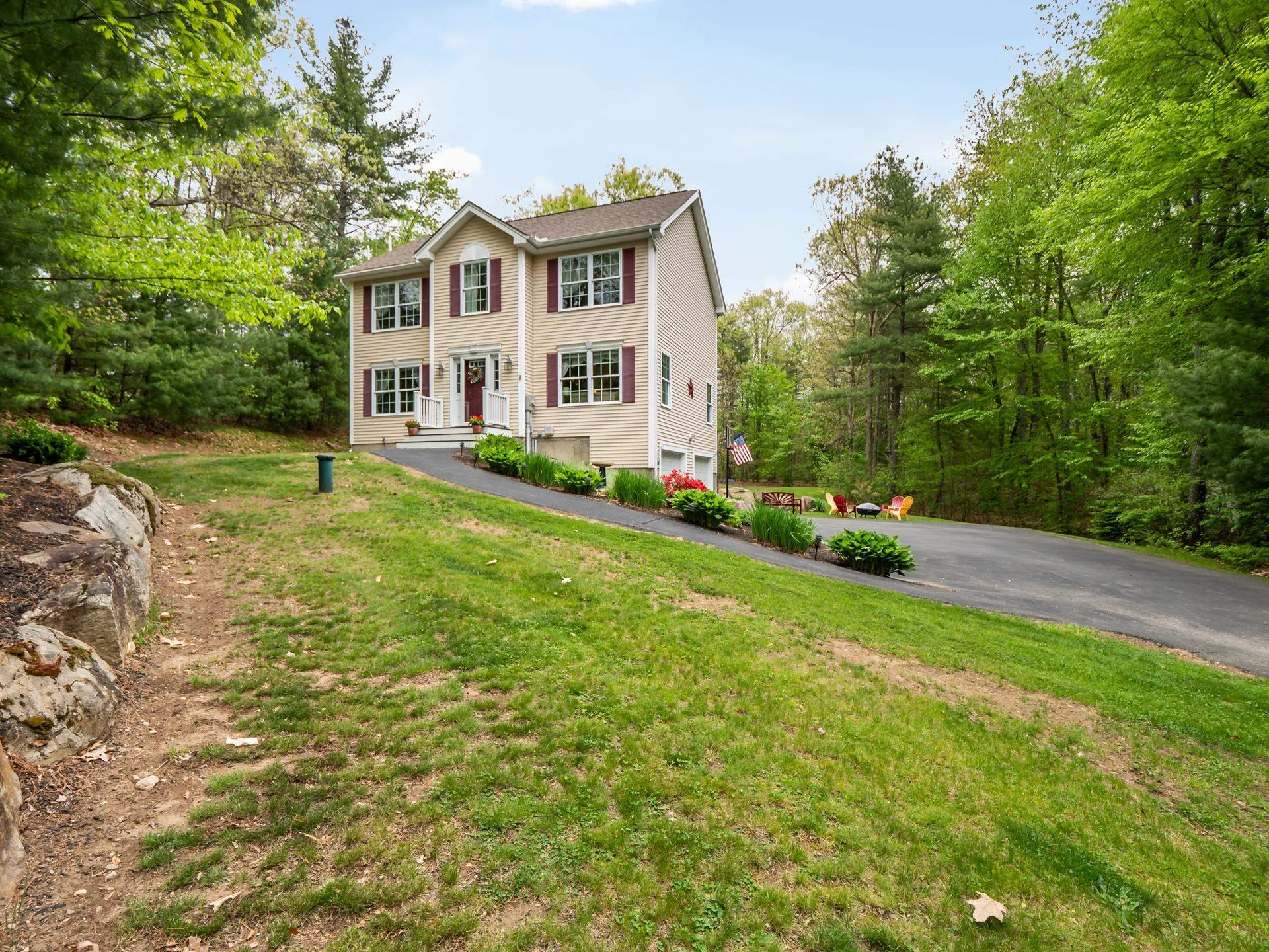7 Glastombury Drive Sandown NH 03873