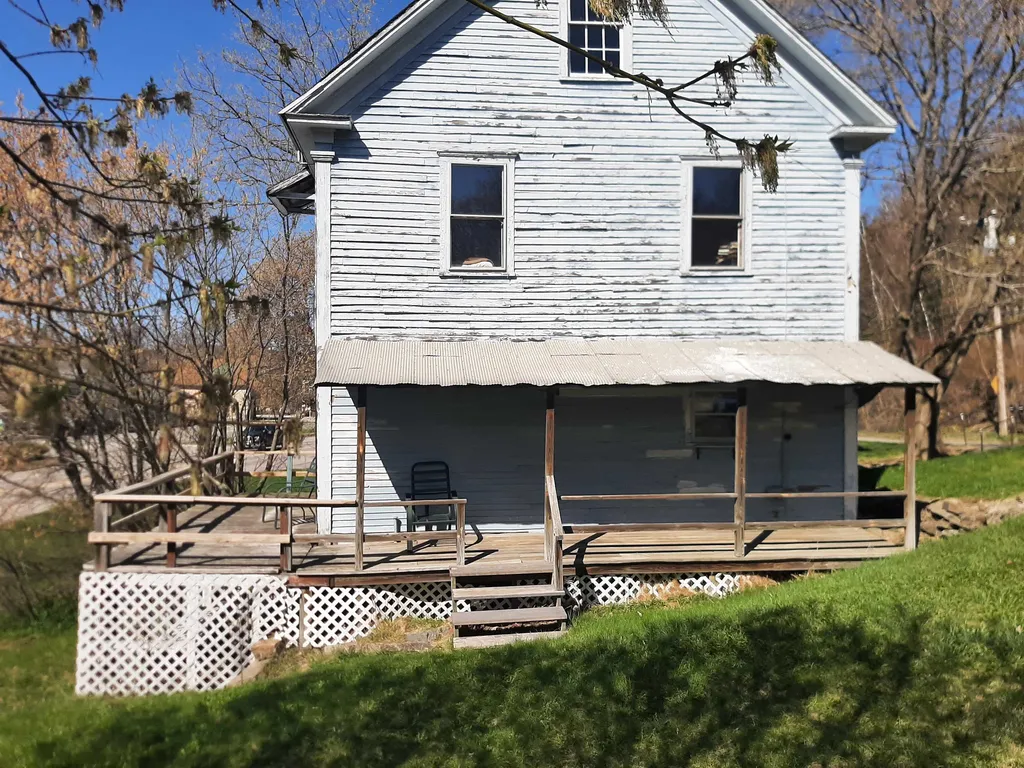 175 South Main Street Colebrook NH 03576