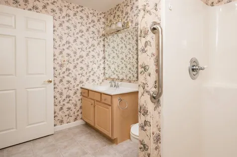 10 Lantern Lane Kingston NH 03848