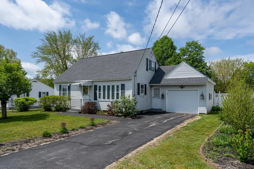 28 Devco Drive Manchester NH 03103