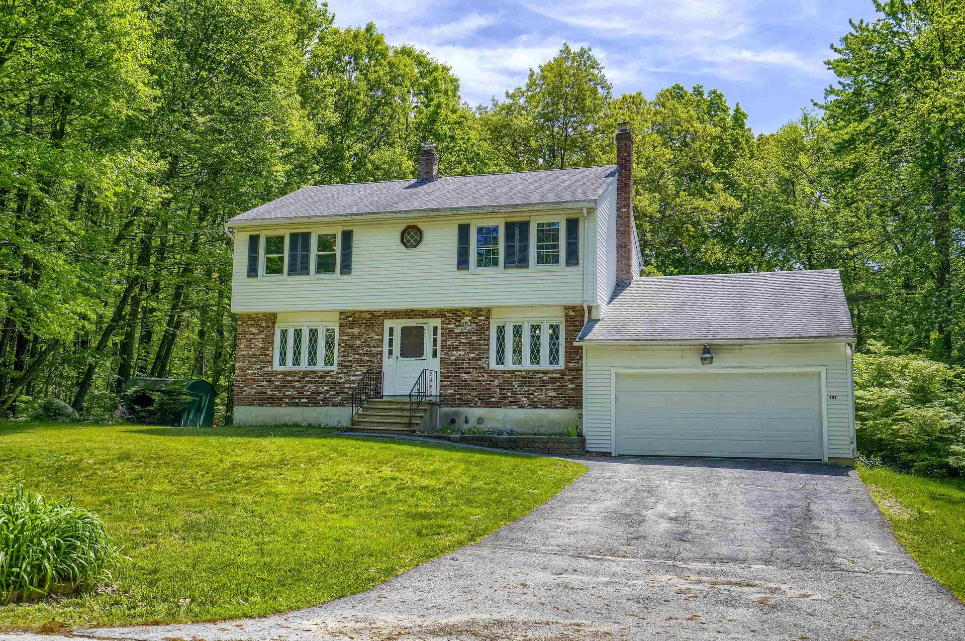 197 Harantis Lake Road Chester NH 03036