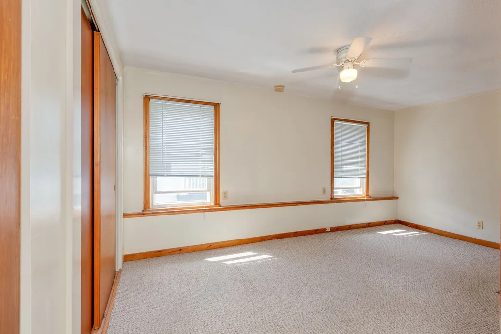 29 Manchester Street Nashua NH 03064